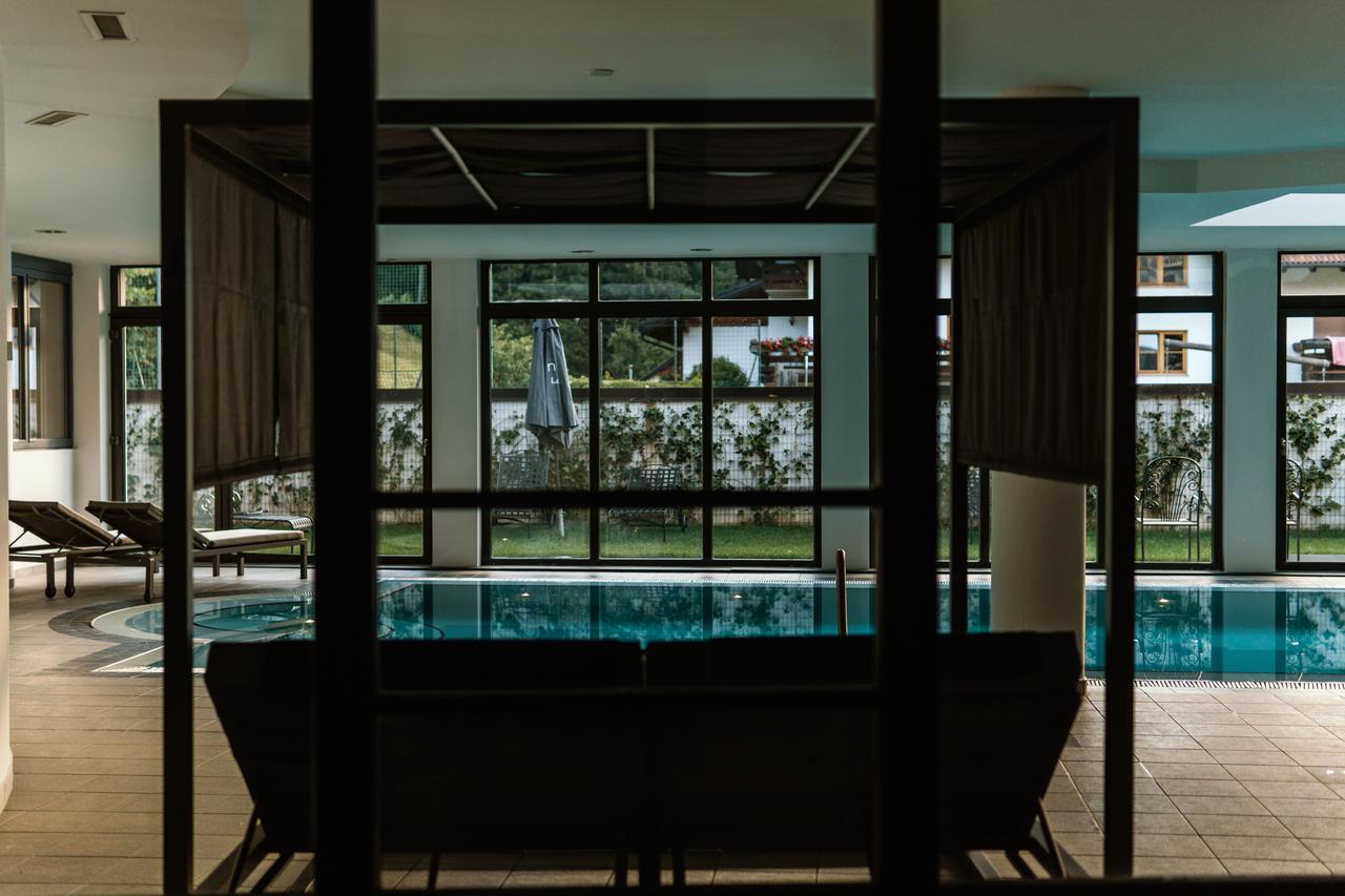 Anett Hotel วิปิเตโน ภายนอก รูปภาพ